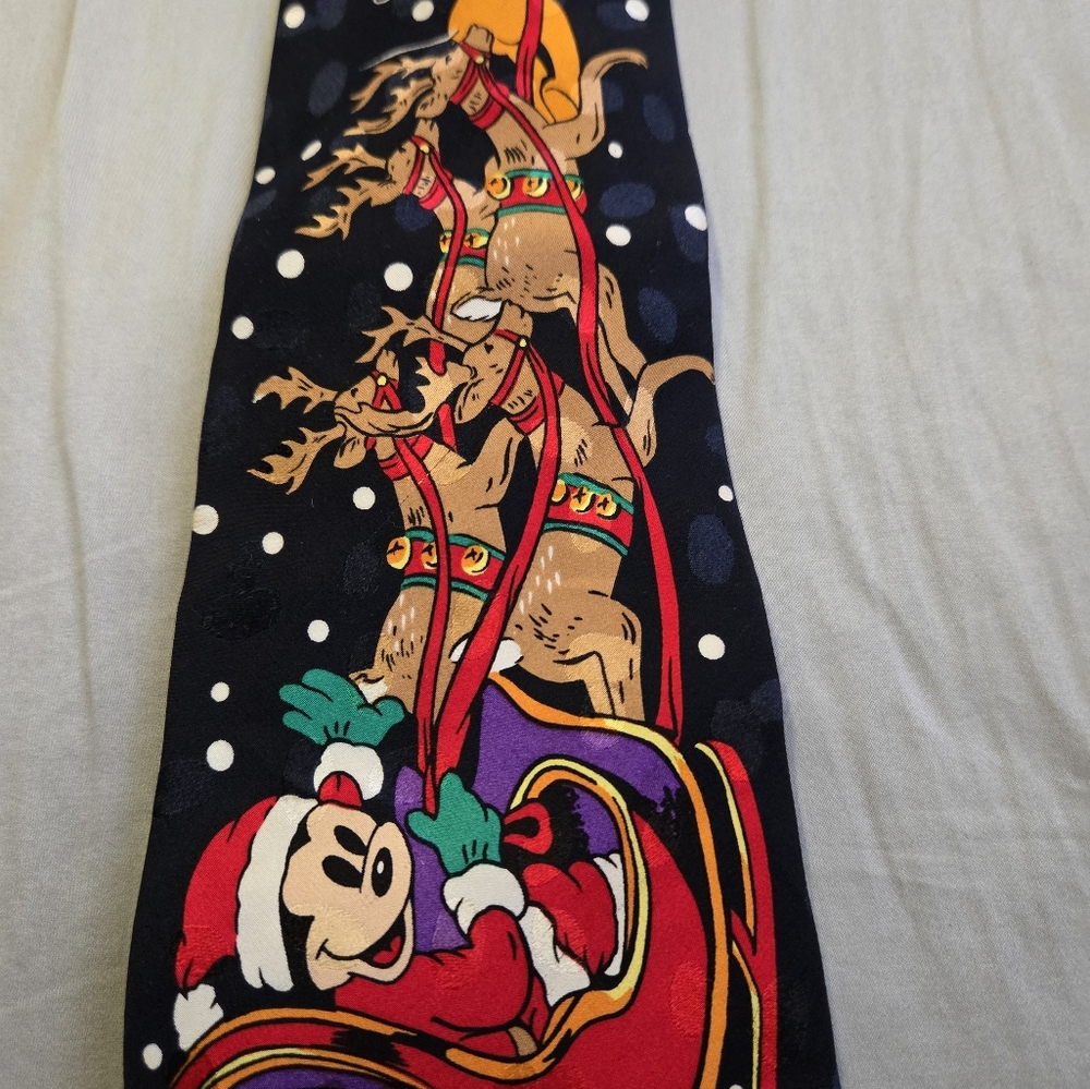 Disney Santa and Reindeer Scarf